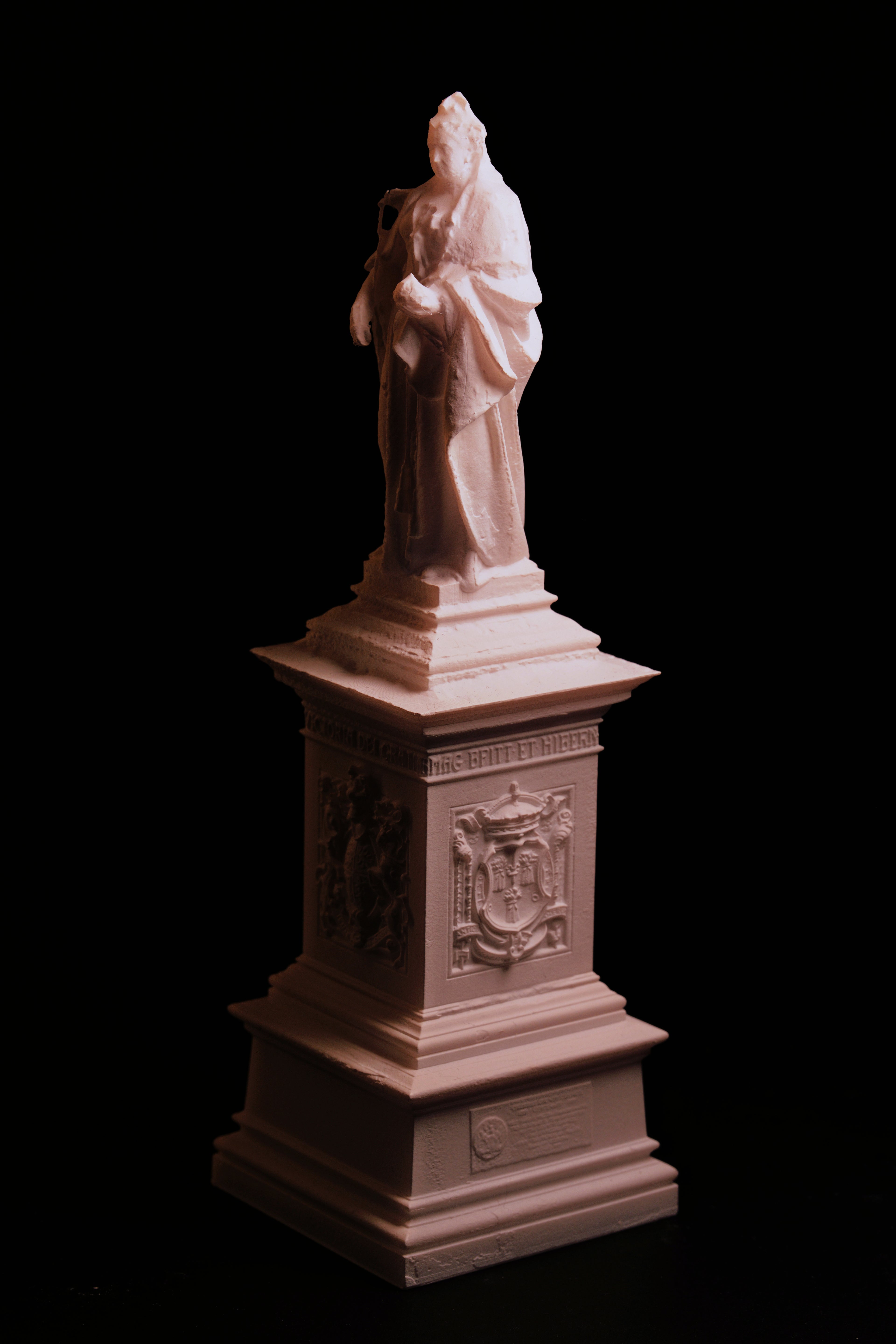 Queen Victoria Statue - Chester Crown Court